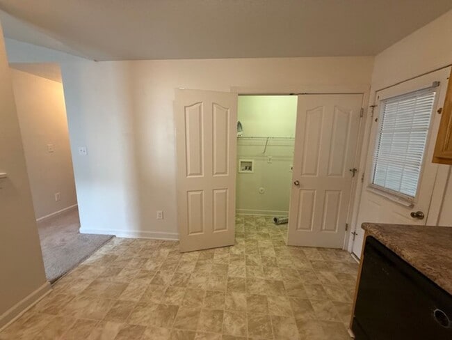 Building Photo - Carolina Forrest! 3 Bedroom / 3 Bath. Pet Friendly.