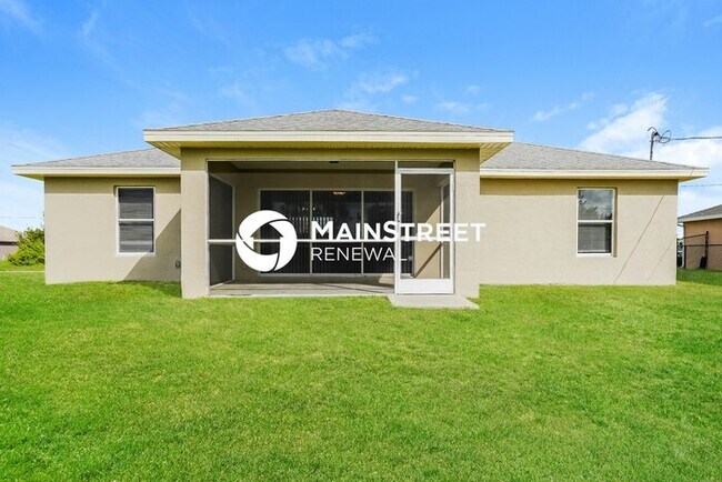 Building Photo - 3 Bedroom Pet-Friendly Home in Cape Coral, FL with Main Street Renewal