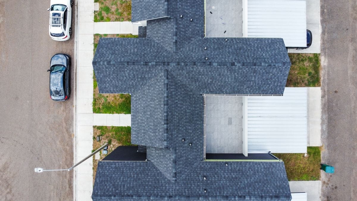 Building Photo - 706 W Seminole Ave