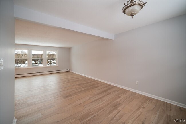 Building Photo - 4618 Brickyard Falls Rd