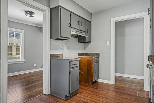 Building Photo - Charming Renovated Home Near U of M – Featuring Expansive Workshop & Garage