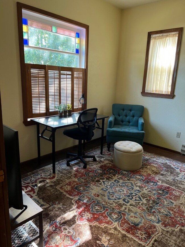 Building Photo - Downtown Whitefish 3BR/2 BA Furnished Hous...