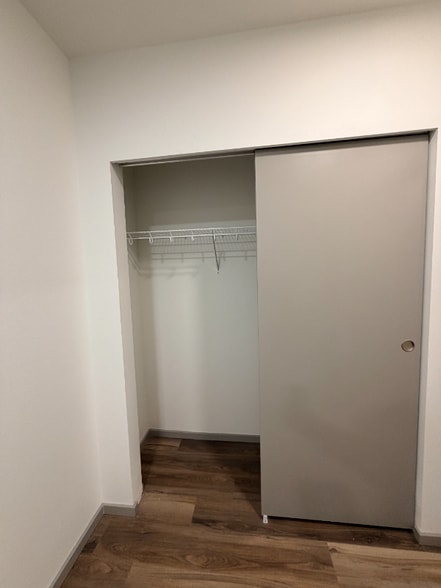 Building Photo - 2950 NE 11th St