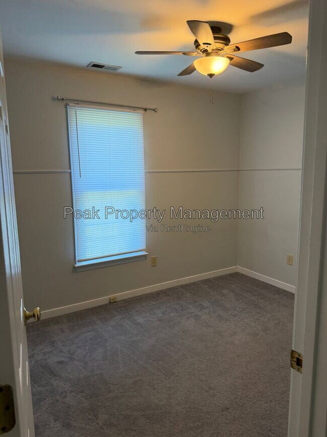 Building Photo - 6176 Midnight Dr