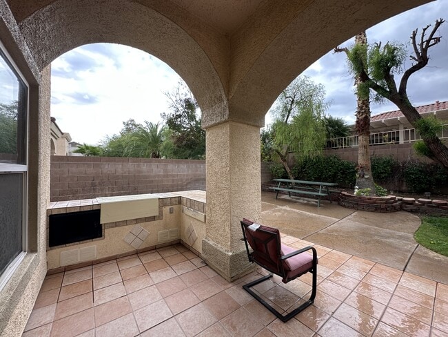 Building Photo - 2596 Mizzoni Cir