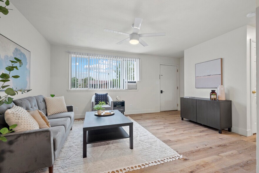 Building Photo - 287 N 300 W