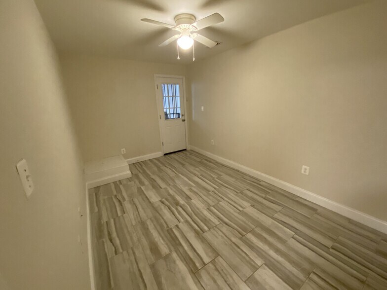 Building Photo - 3021 15th St NW