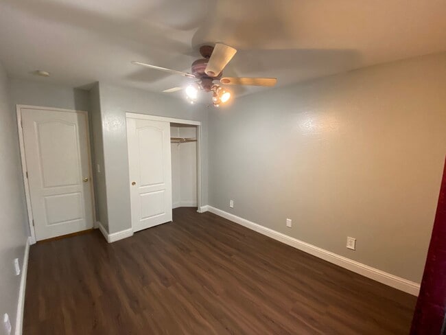 Building Photo - NW Visalia Home coming soon!!