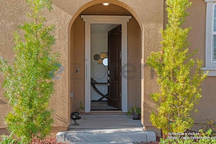 Building Photo - 1804 French Wy