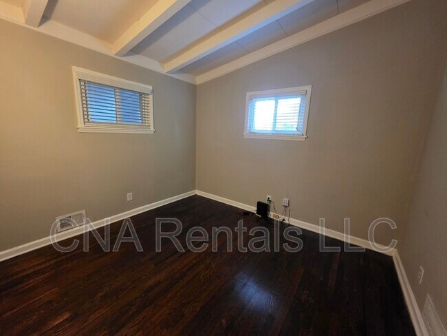 Building Photo - 3659 Ashwood Dr SE