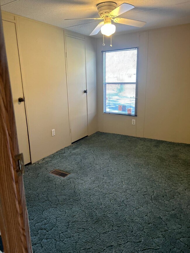 Building Photo - 3451 Blue Ridge Cir