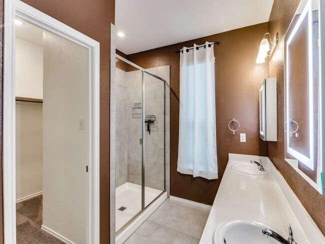 Building Photo - 2804 Bursera Ln