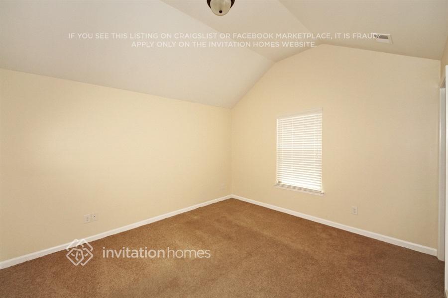 Building Photo - 117 Tyre Dr