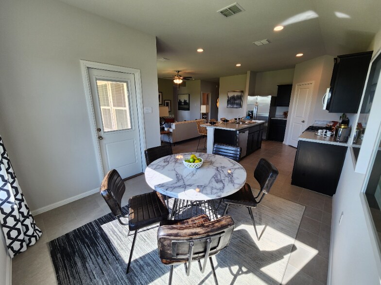 Building Photo - 5805 Harvey Gap Ln