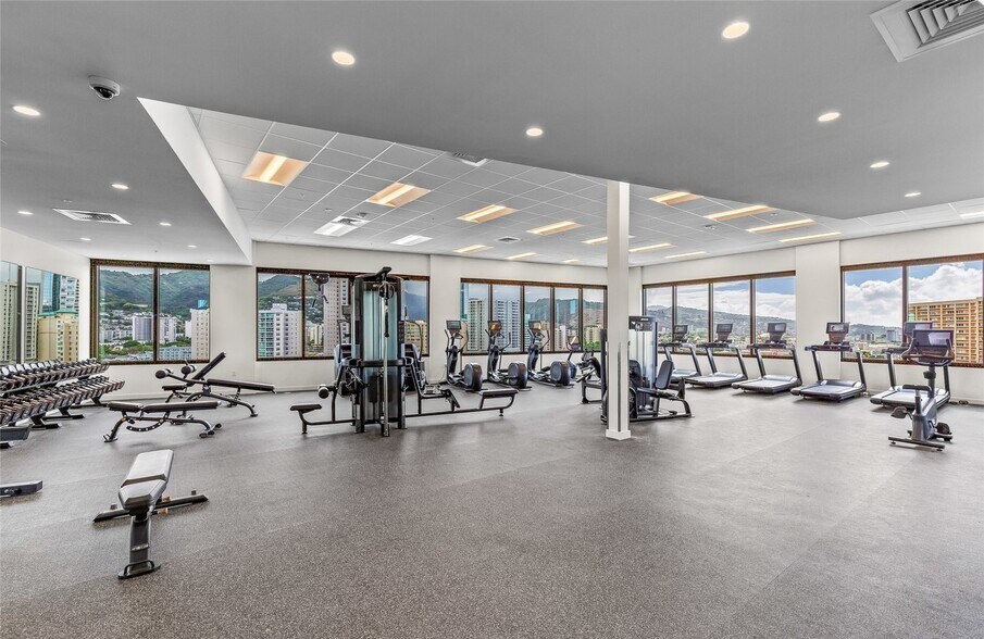 Building Photo - 1500 Rycroft St