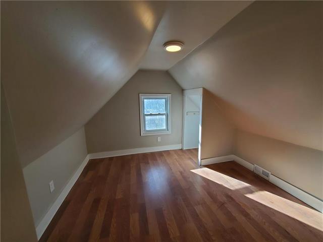 Building Photo - 3841 Roberts St