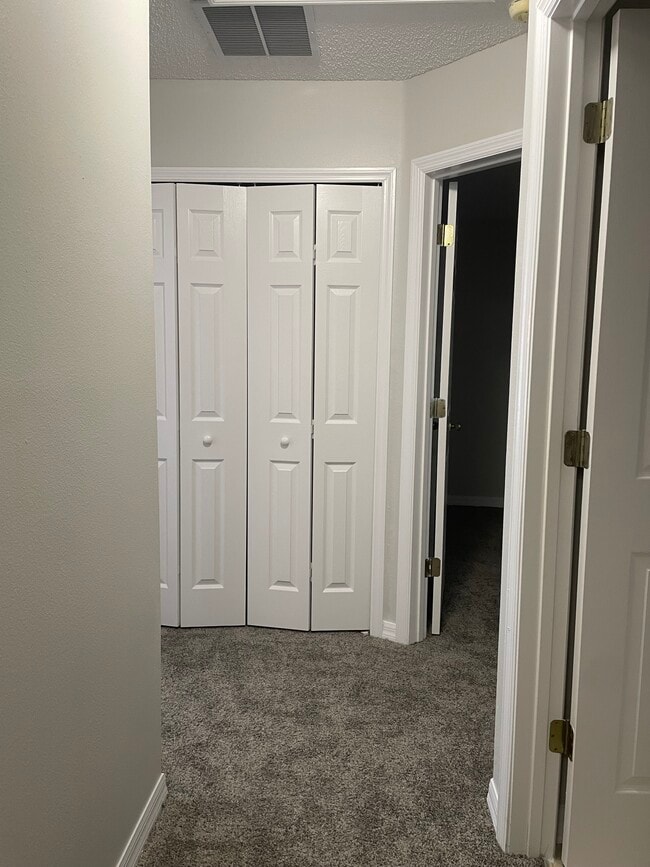 Building Photo - 13613 Carroway St