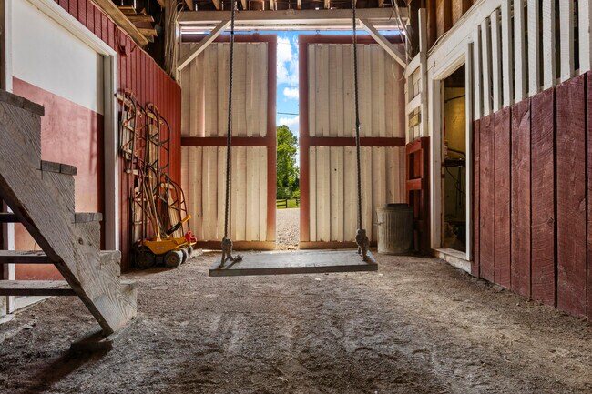 Building Photo - 8039 Old Richmond Rd