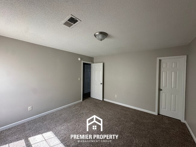 Building Photo - Beautiful 2-Story 3BR/2.5BA Cordova Home | 1,734 Sq Ft, High Ceilings & 2-Car Garage