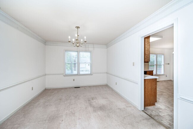 Building Photo - Very Well Maintained Midlothian Home Available NOW!