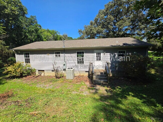 Building Photo - 150 Porter Rd