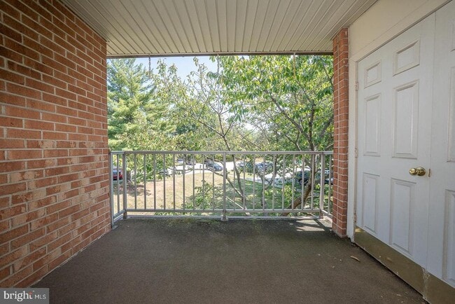 Building Photo - 103 Drummers Ln