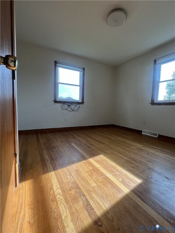 Building Photo - 3308 Woodlawn St