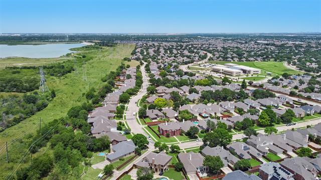 Building Photo - 9320 Vista Cir