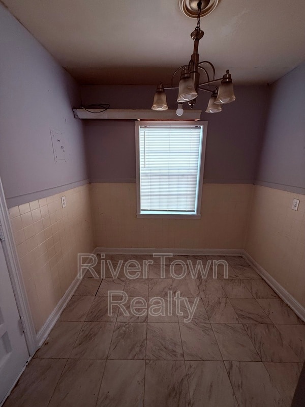 Building Photo - 3518 Hendricks Ave