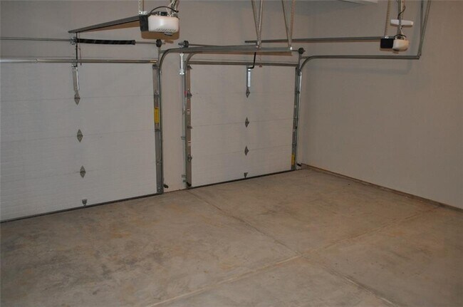 Building Photo - 1345 Endicott Ct