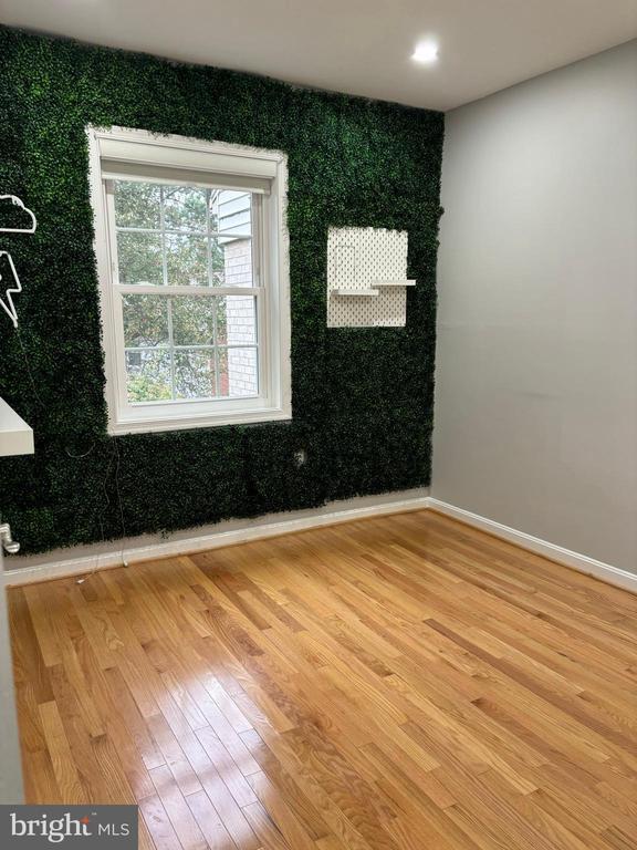 Building Photo - 784 Princeton Pl