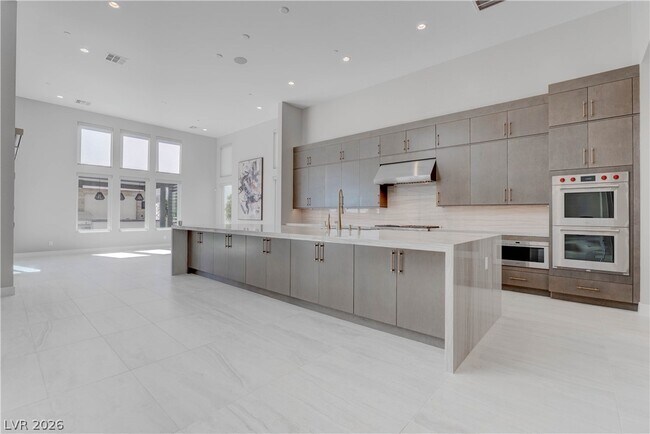 Building Photo - 10949 Rossa Peak Ave