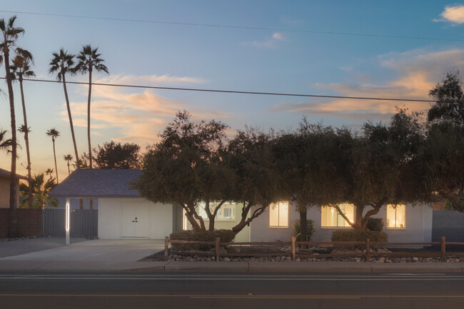 Building Photo - 5818 N Granite Reef Rd