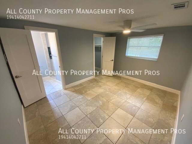 Building Photo - 5425 San Jose Dr