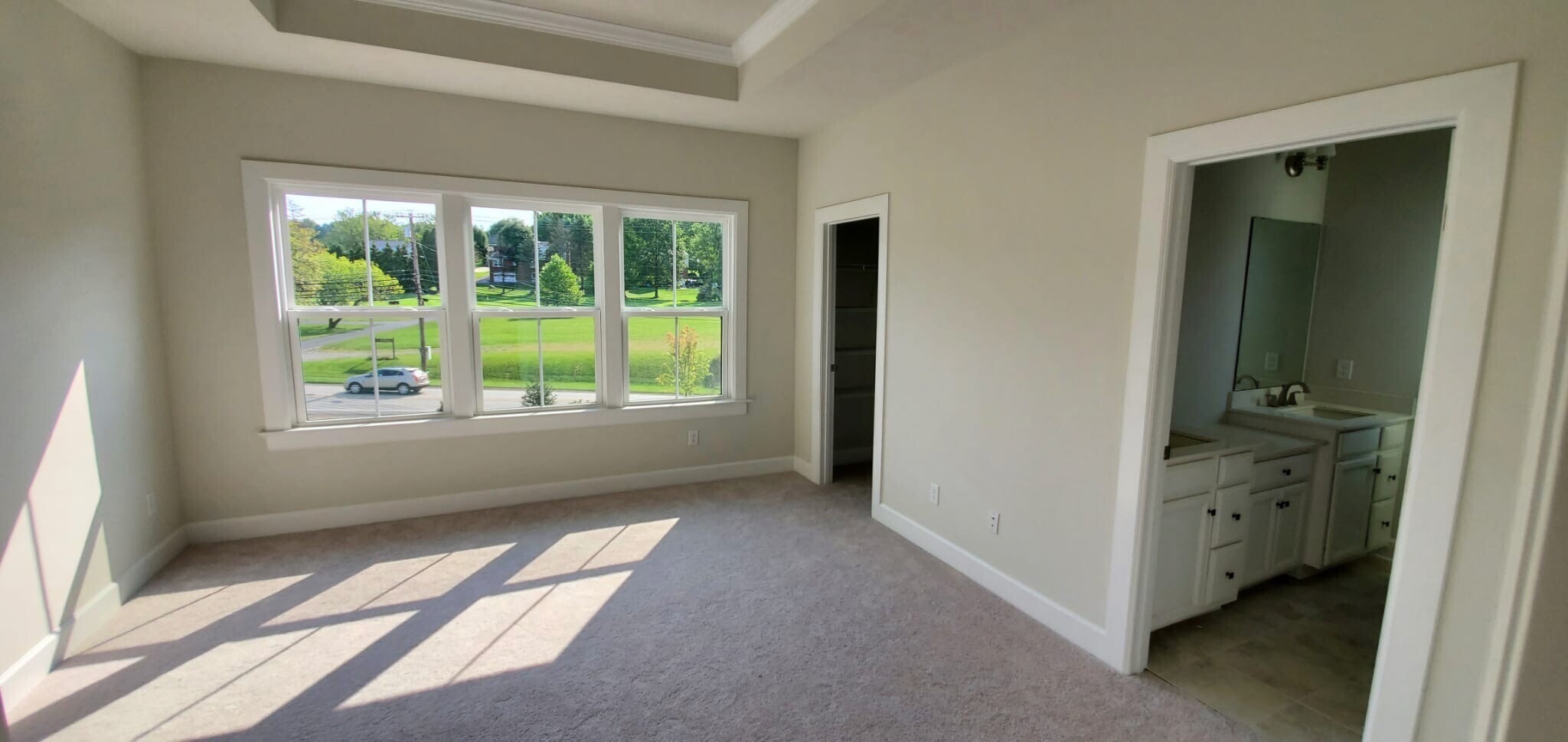 Top level master bedroom - 141 Laurel Pl Ln