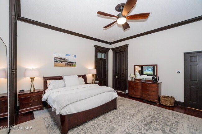 Building Photo - 1 Spring St