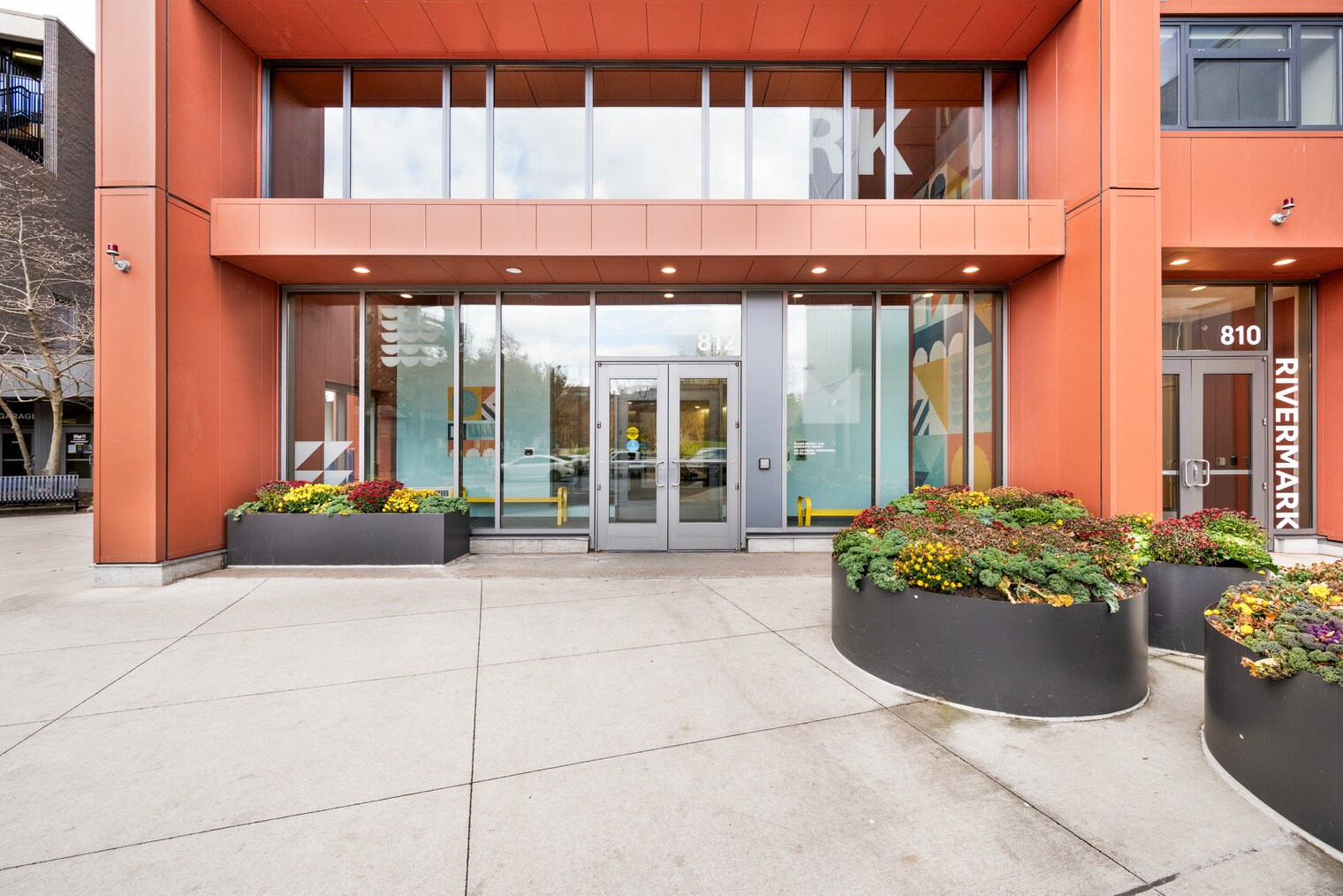 Building Photo - 812 Memorial Dr