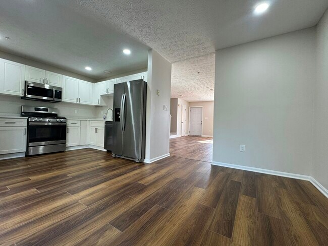 Building Photo - 9028 Constant Course