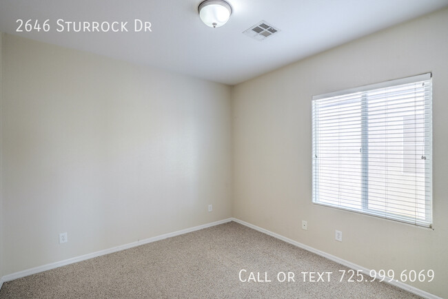 Building Photo - 2646 Sturrock Dr
