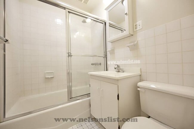 Building Photo - 100 Prospect Park W