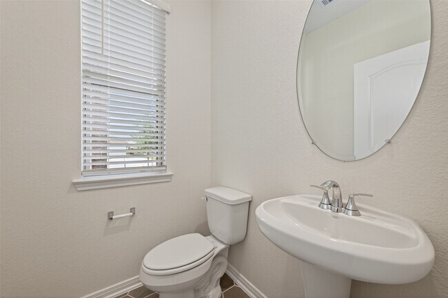 Building Photo - 8110 Shelter Bay Ln