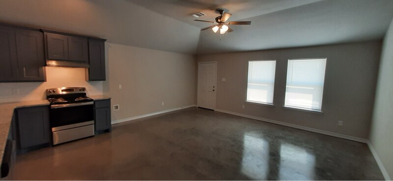 Building Photo - 110 Lollipop