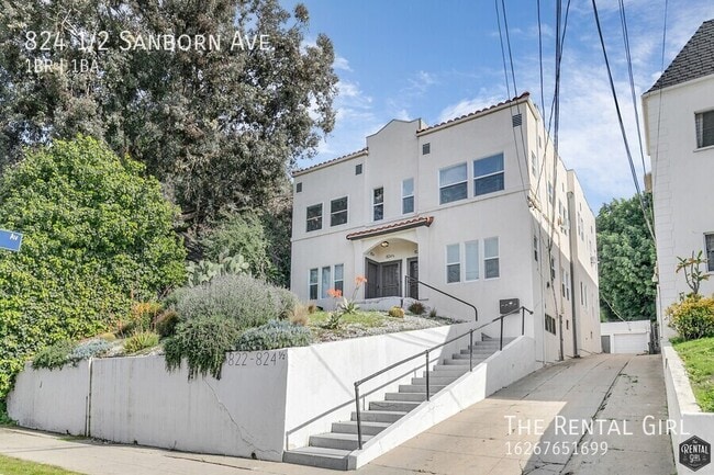 Building Photo - 824 1/2 Sanborn Ave.-