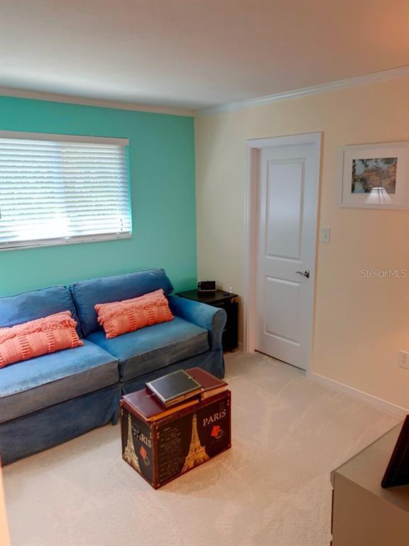 Building Photo - 323 Dolphin Pkwy