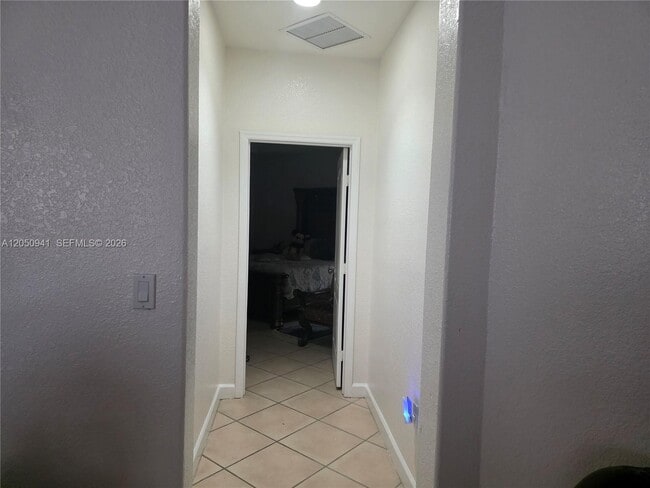 Building Photo - 15103 SW 11th Ln