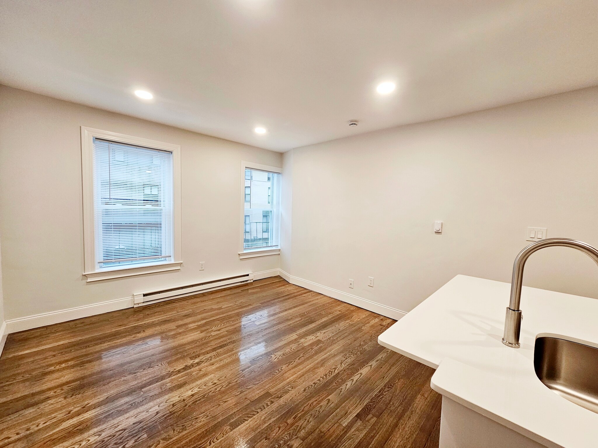 Building Photo - 501 Beacon St