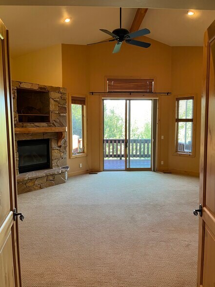 Primary Bedroom 2, sun deck through door - 2557 Lower Lando Ln