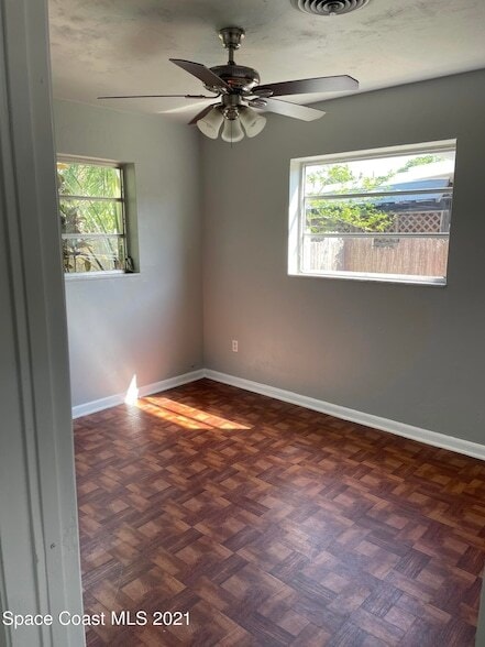 Building Photo - 2957 Garden Terrace NE