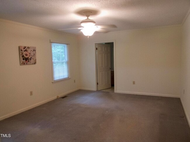 Building Photo - 979 Lamont Norwood Rd