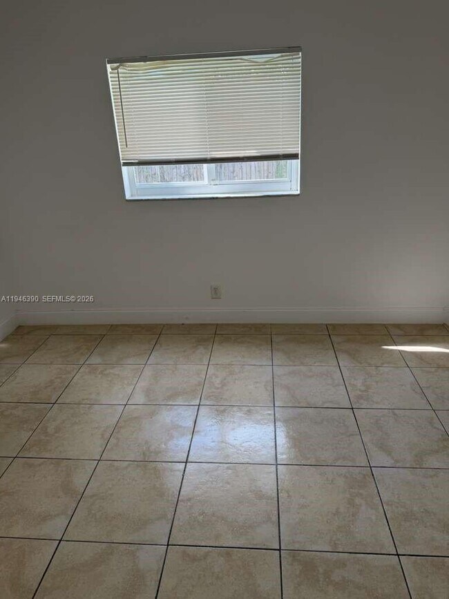 Building Photo - 831 NW 1st Ave